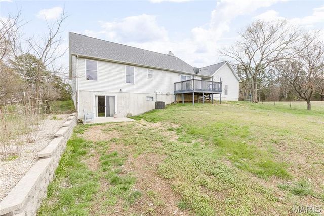 9075 32 Highway, Ste Genevieve, MO 63670