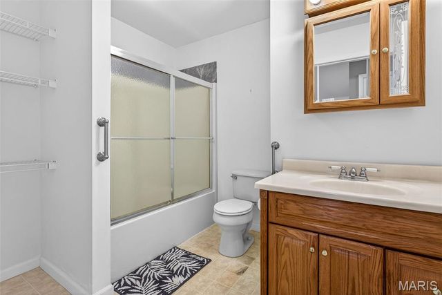 9075 32 Highway, Ste Genevieve, MO 63670