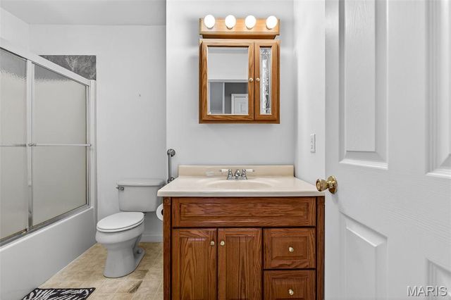 9075 32 Highway, Ste Genevieve, MO 63670