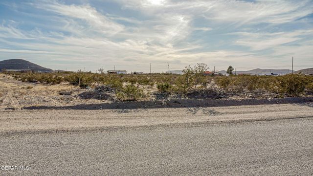17540 CAMINO MONTE VISTA, El Paso, TX 79938