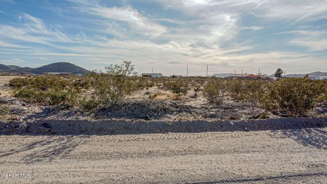 17540 CAMINO MONTE VISTA, El Paso, TX 79938