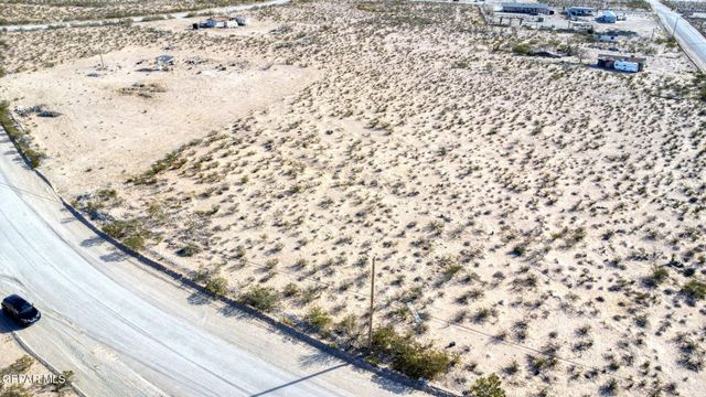 17540 CAMINO MONTE VISTA, El Paso, TX 79938