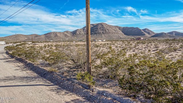 17540 CAMINO MONTE VISTA, El Paso, TX 79938