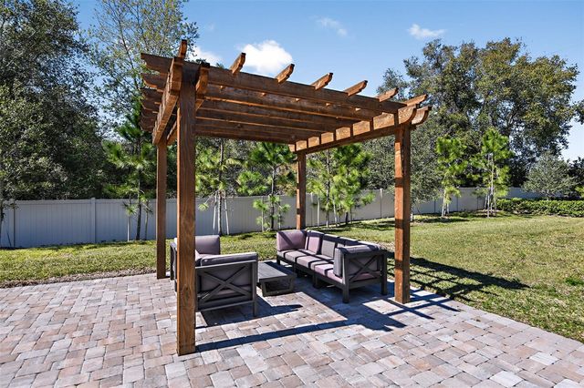 591 DARSHIRE AVENUE, Eustis, FL 32736