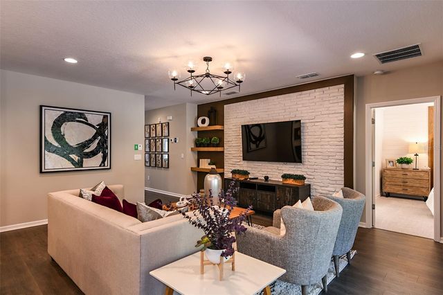 591 DARSHIRE AVENUE, Eustis, FL 32736