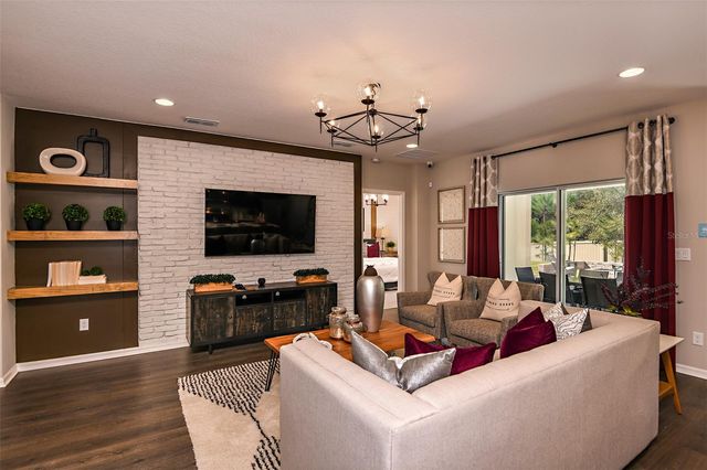 591 DARSHIRE AVENUE, Eustis, FL 32736