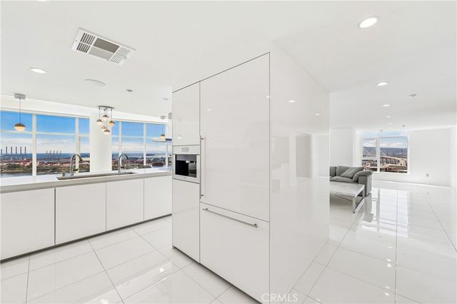 400 W Ocean 3002, Long Beach, CA 90802