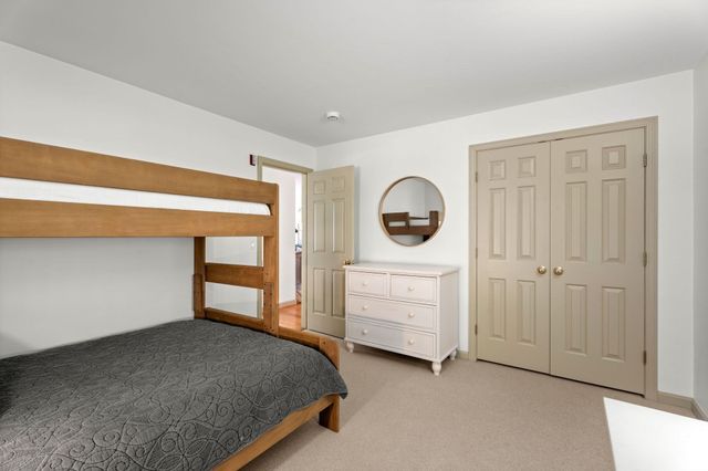 28 Elm Street 2, Manchester, MA 01944