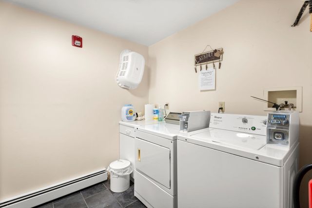 28 Elm Street 2, Manchester, MA 01944