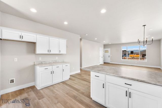 1105 Melissa Way, Belgrade, MT 59714