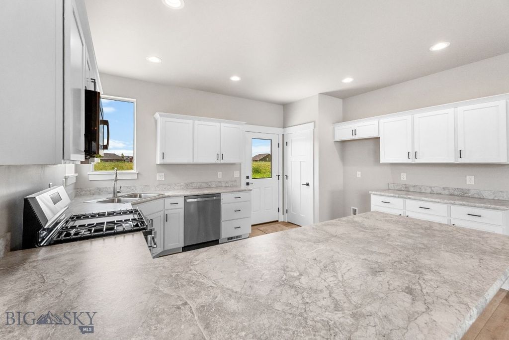 1105 Melissa Way, Belgrade, MT 59714 photo 5