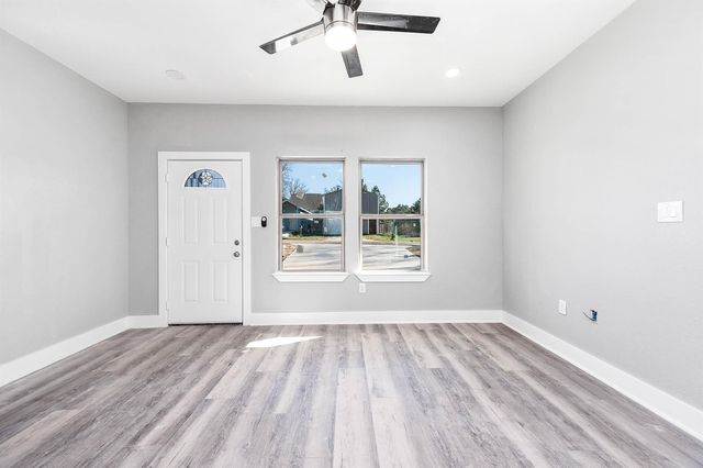 16986 W Hammon, Montgomery, TX 77316
