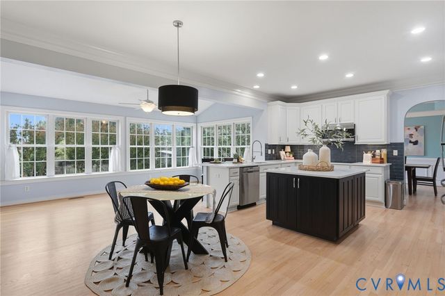 4945 Riverplace Ct, Glen Allen, VA 23059