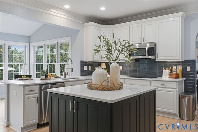 4945 Riverplace Ct, Glen Allen, VA 23059
