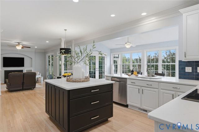 4945 Riverplace Ct, Glen Allen, VA 23059