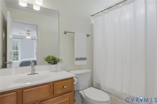 4945 Riverplace Ct, Glen Allen, VA 23059