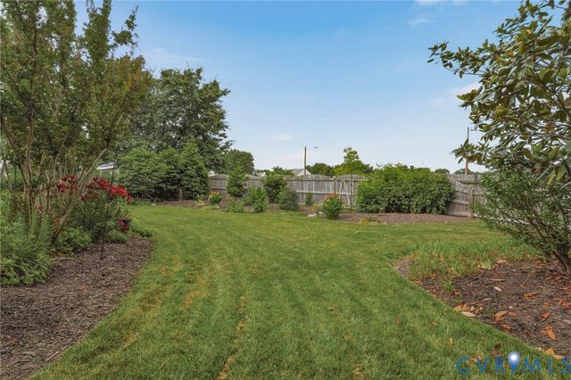 4945 Riverplace Ct, Glen Allen, VA 23059