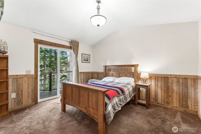 390 E Emerald Lake Drive E, Grapeview, WA 98546