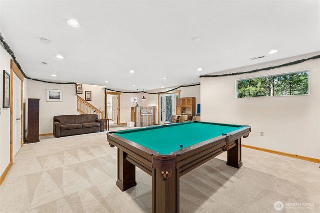 390 E Emerald Lake Drive E, Grapeview, WA 98546