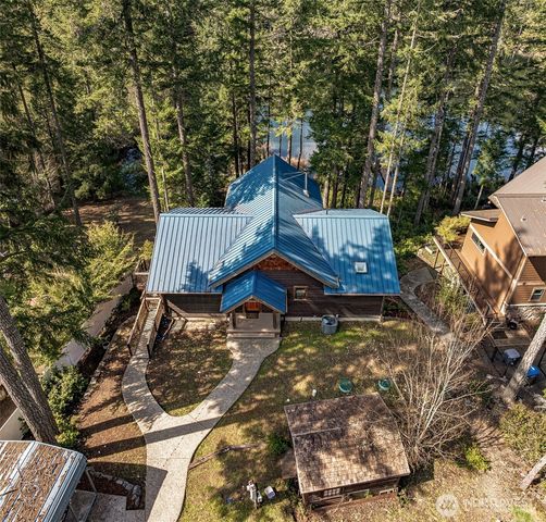 390 E Emerald Lake Drive E, Grapeview, WA 98546