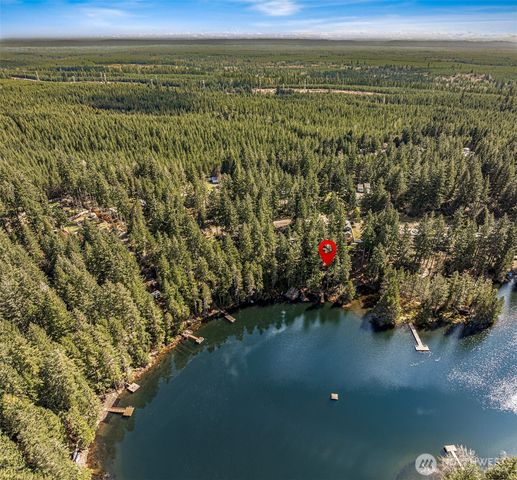 390 E Emerald Lake Drive E, Grapeview, WA 98546