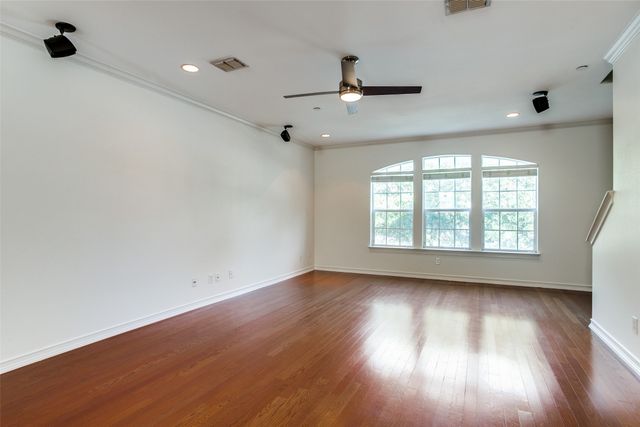 1600 Abrams Road 8, Dallas, TX 75214