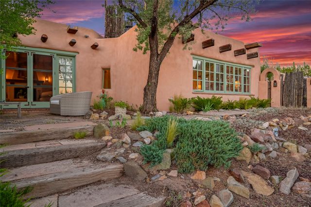 10 Miners Trail, Santa Fe, NM 87508