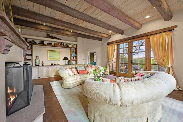 10 Miners Trail, Santa Fe, NM 87508