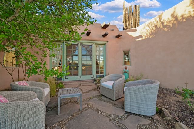10 Miners Trail, Santa Fe, NM 87508