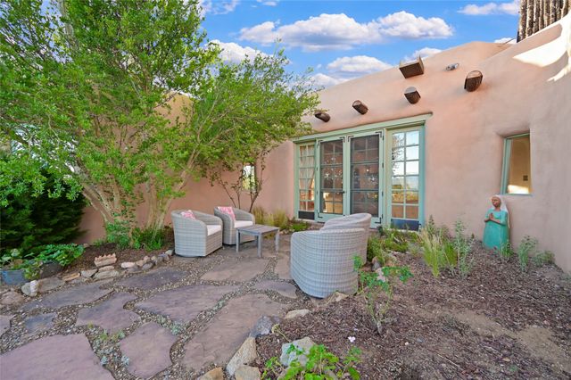10 Miners Trail, Santa Fe, NM 87508