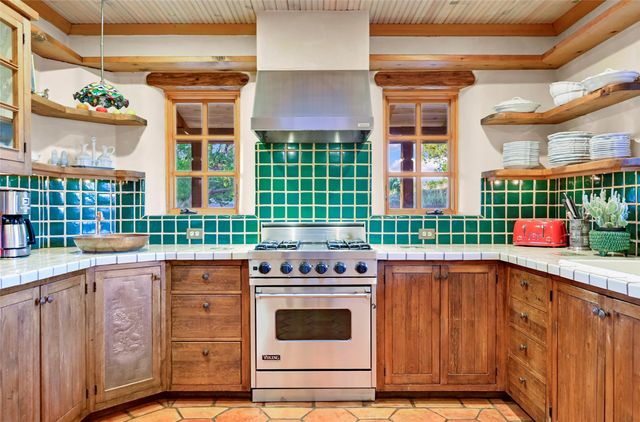 10 Miners Trail, Santa Fe, NM 87508