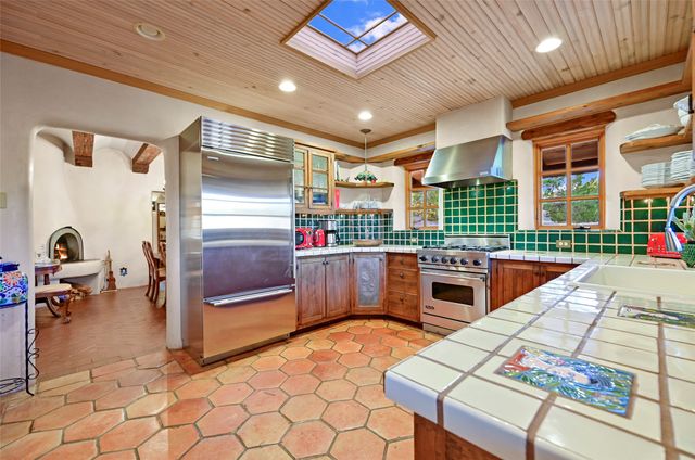 10 Miners Trail, Santa Fe, NM 87508