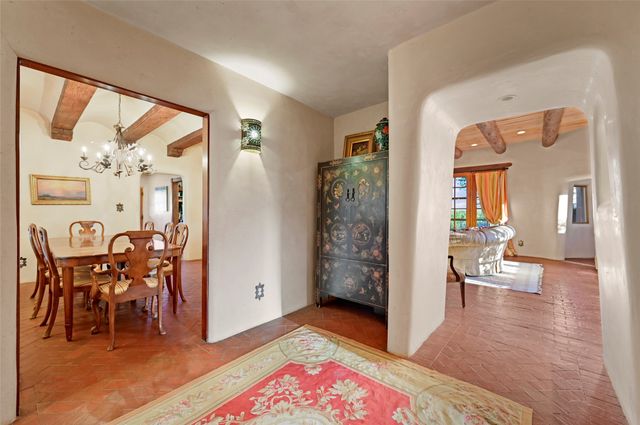 10 Miners Trail, Santa Fe, NM 87508