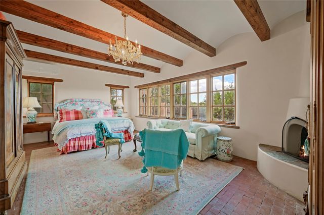 10 Miners Trail, Santa Fe, NM 87508