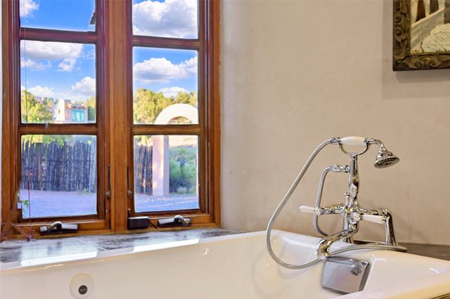 10 Miners Trail, Santa Fe, NM 87508