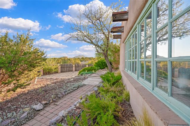10 Miners Trail, Santa Fe, NM 87508
