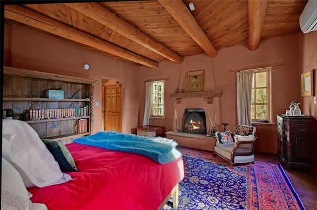 10 Miners Trail, Santa Fe, NM 87508