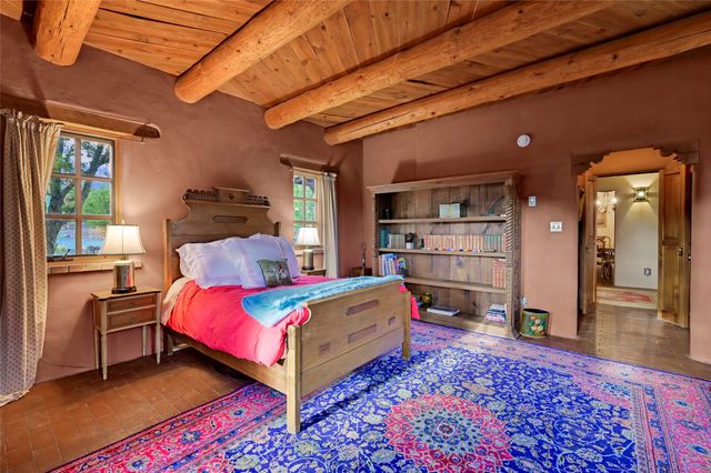 10 Miners Trail, Santa Fe, NM 87508