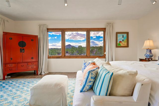 10 Miners Trail, Santa Fe, NM 87508