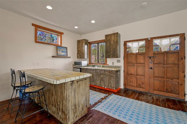10 Miners Trail, Santa Fe, NM 87508