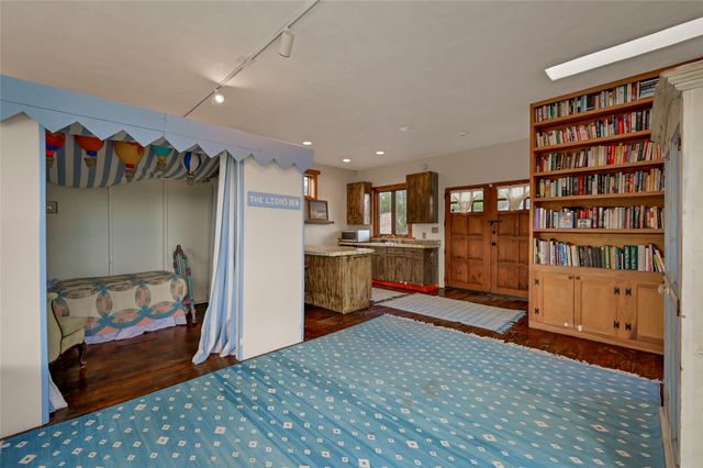 10 Miners Trail, Santa Fe, NM 87508