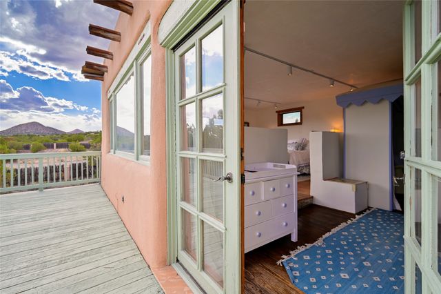 10 Miners Trail, Santa Fe, NM 87508