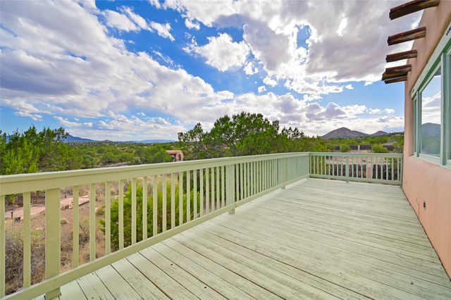 10 Miners Trail, Santa Fe, NM 87508