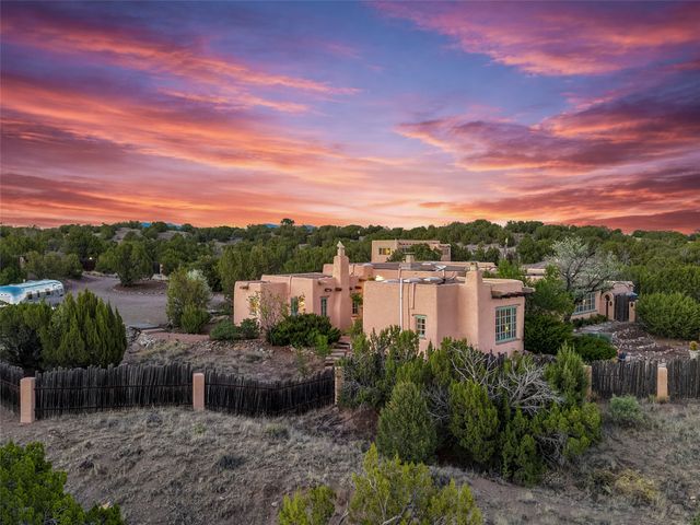 10 Miners Trail, Santa Fe, NM 87508