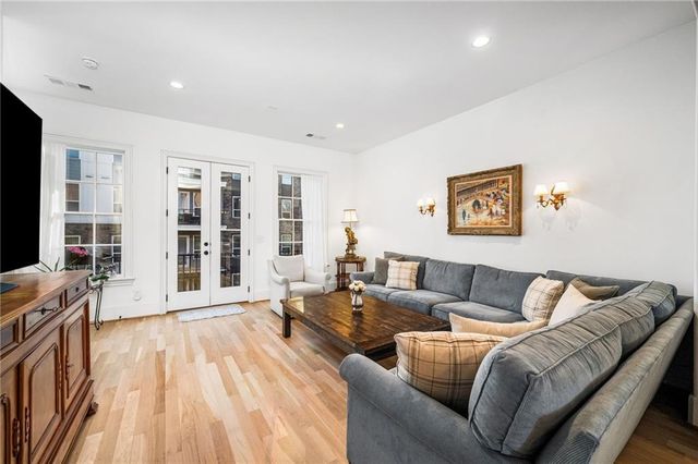 12 Bass SE Street, Atlanta, GA 30315