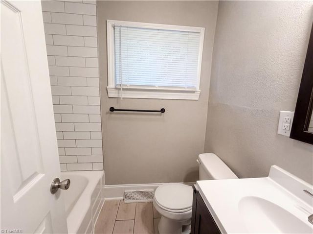 1428 Futrelle Drive, High Point, NC 27262