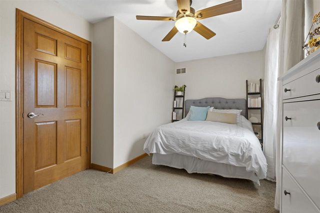 137 GRUENWALD AVENUE, Neenah, WI 54956