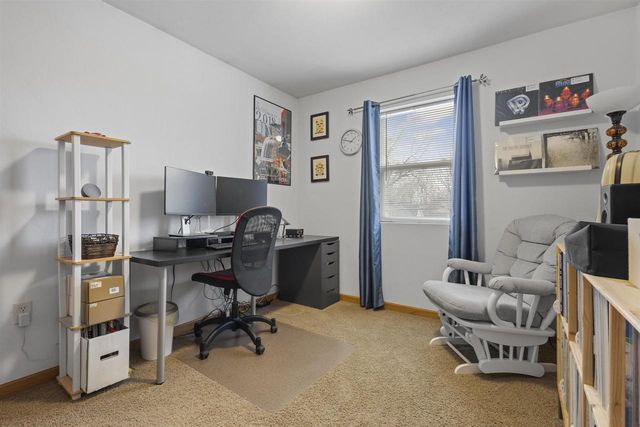 137 GRUENWALD AVENUE, Neenah, WI 54956