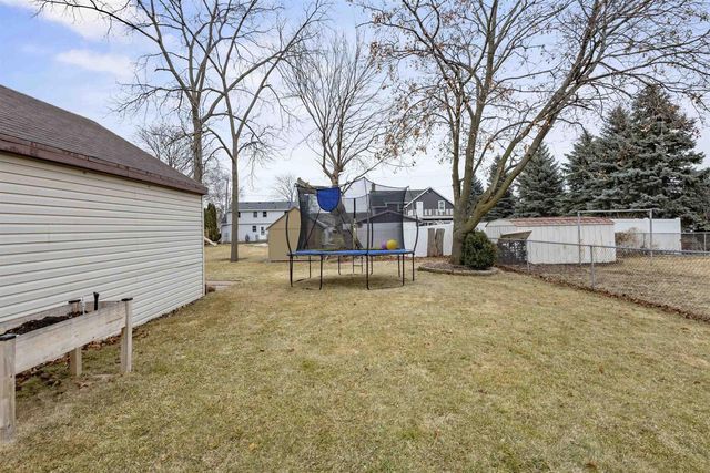 137 GRUENWALD AVENUE, Neenah, WI 54956