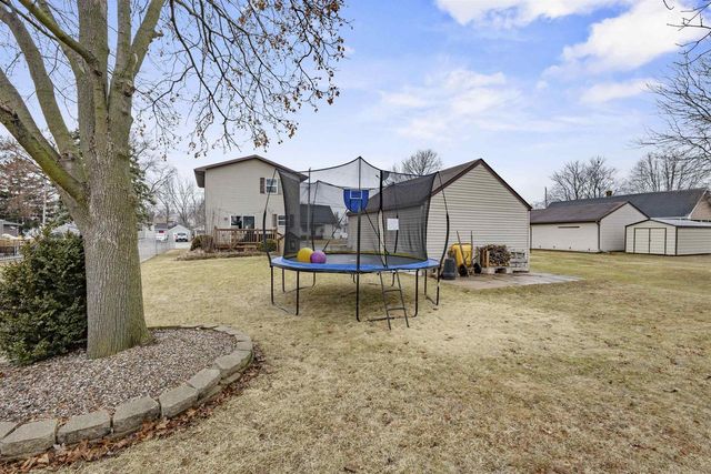 137 GRUENWALD AVENUE, Neenah, WI 54956